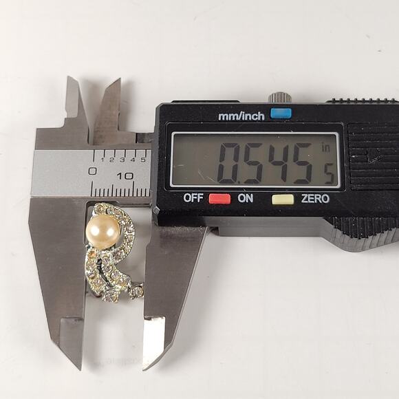 Vintage Japan Rhinestone Cream Pearl Clip-On Earrings Silver Tone Rhinestones - Picture 3 of 13